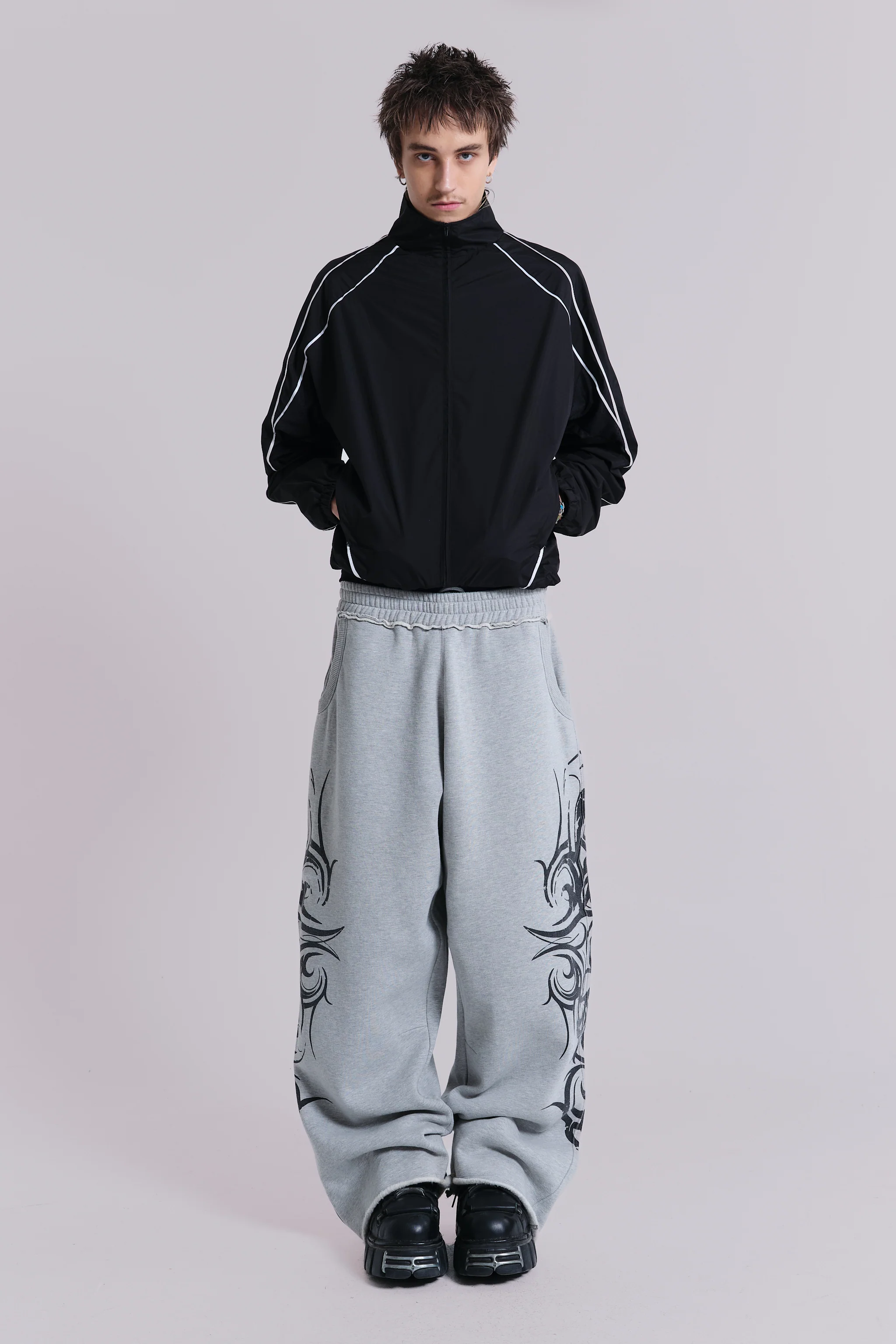 Black Vapor Tracksuit Top - Image 12