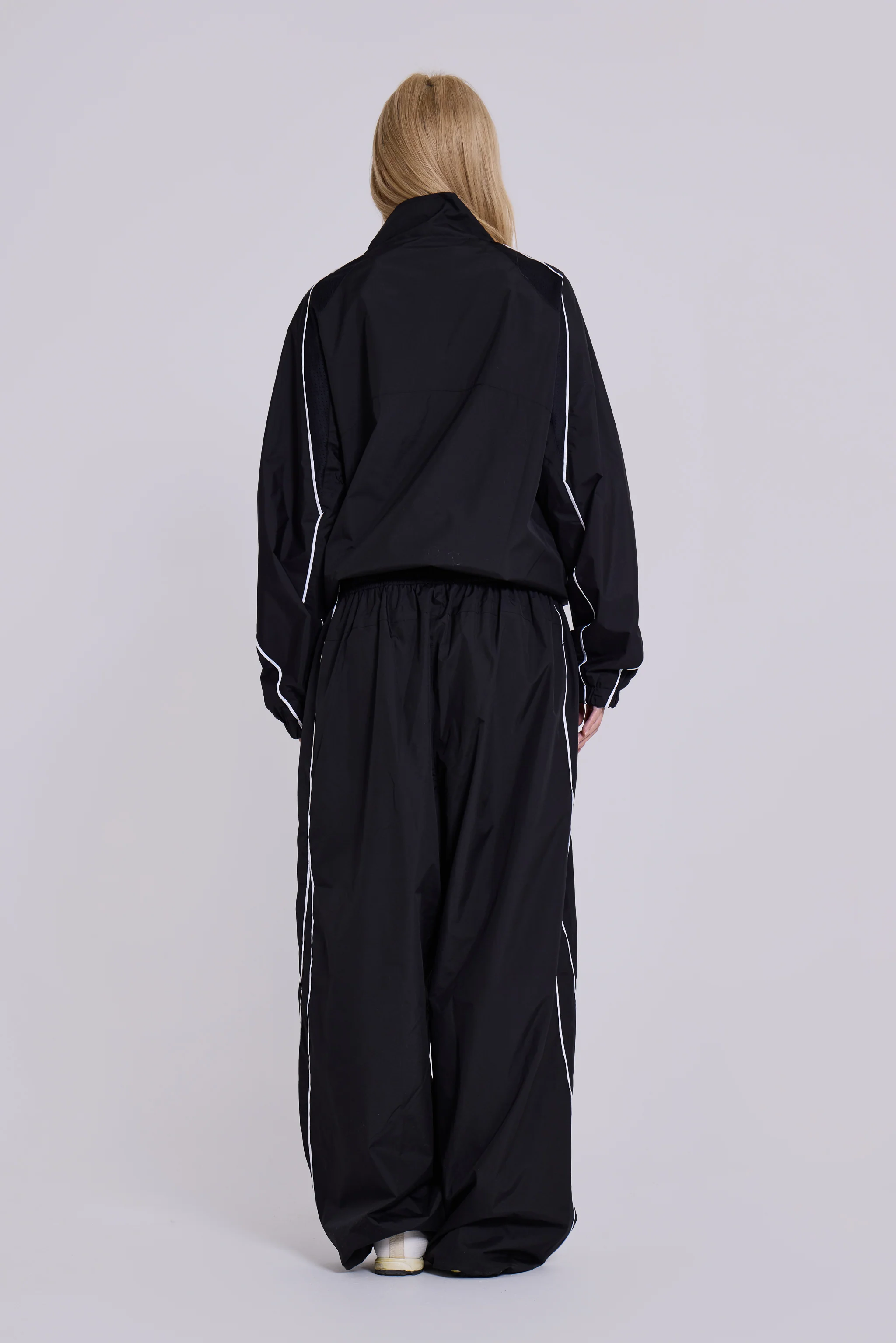 Black Vapor Tracksuit Top - Image 5