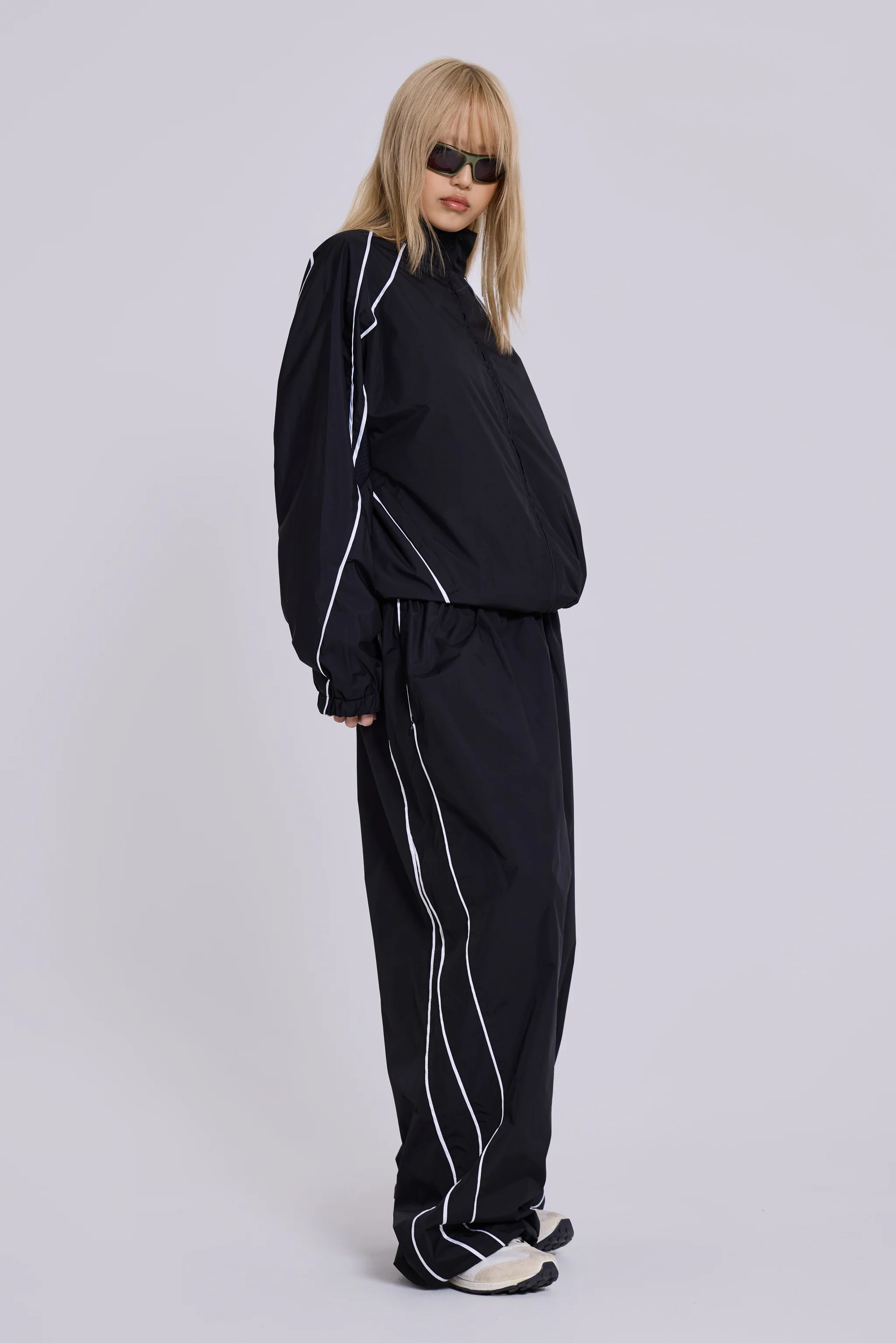 Black Vapor Tracksuit Top - Image 8