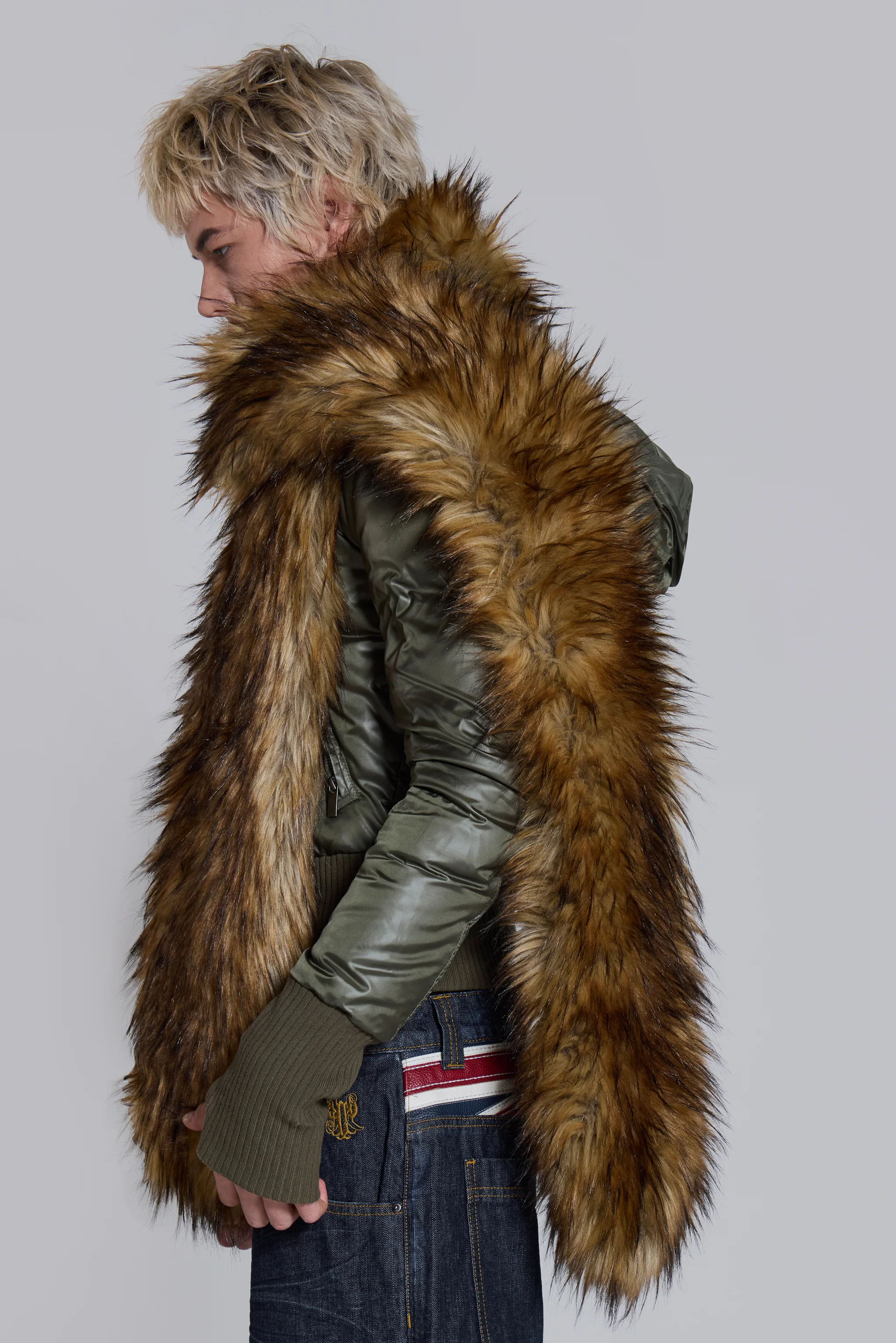 Blonde Cara Faux Fur Scarf - Image 3