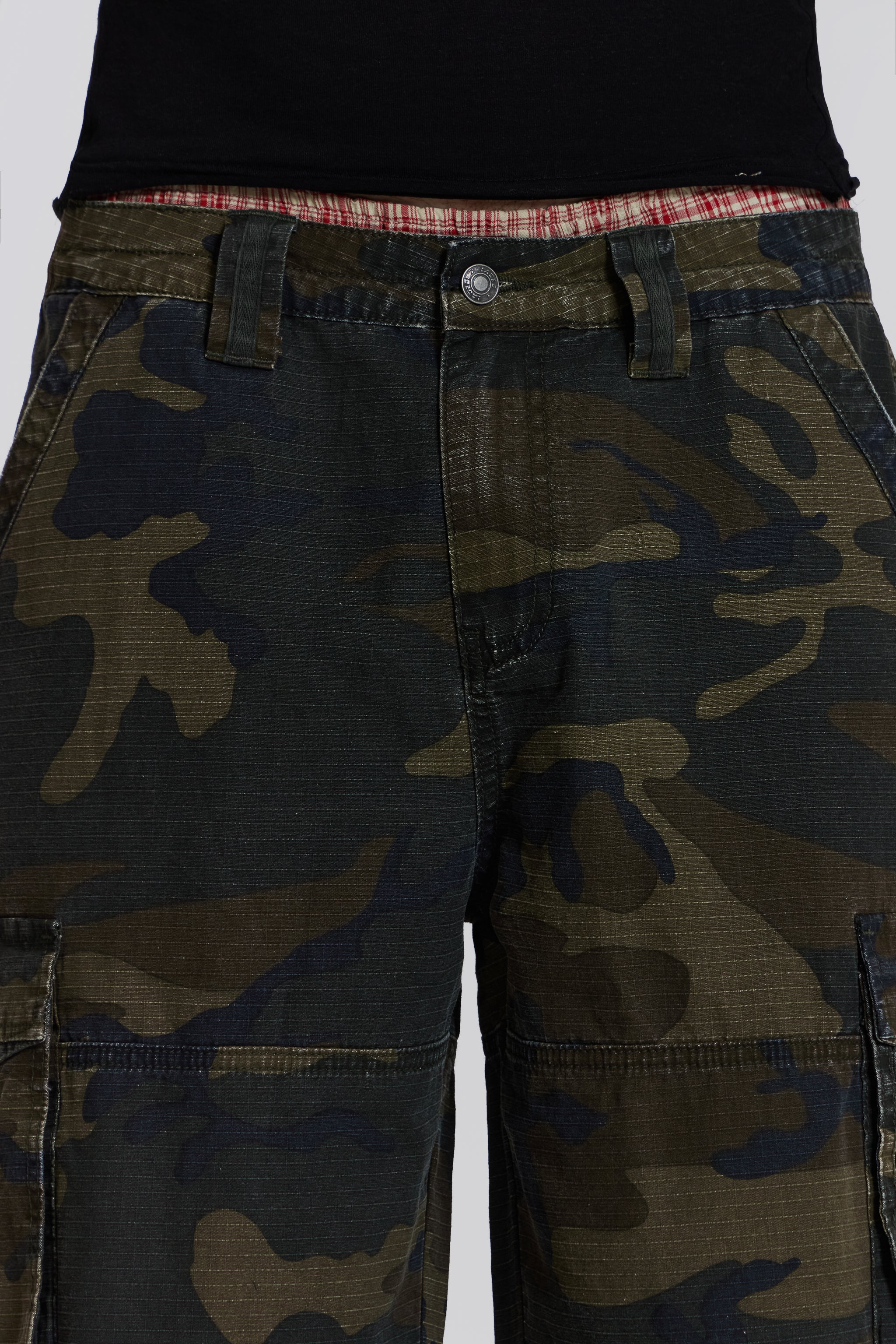 Guerilla Camo Baggy Shorts - Image 5