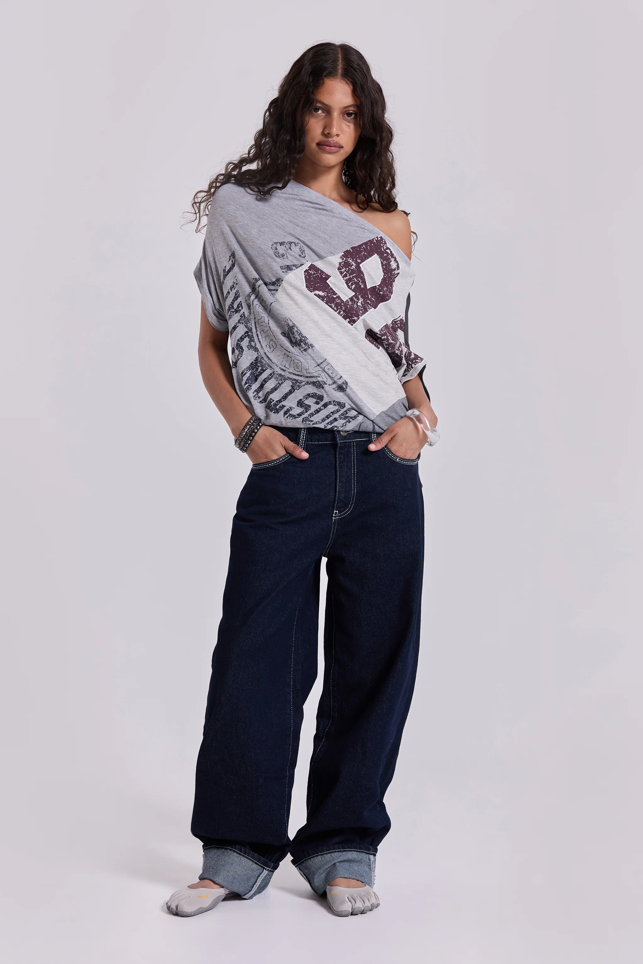 Sonic Embroidered Baggy Jeans - Image 23