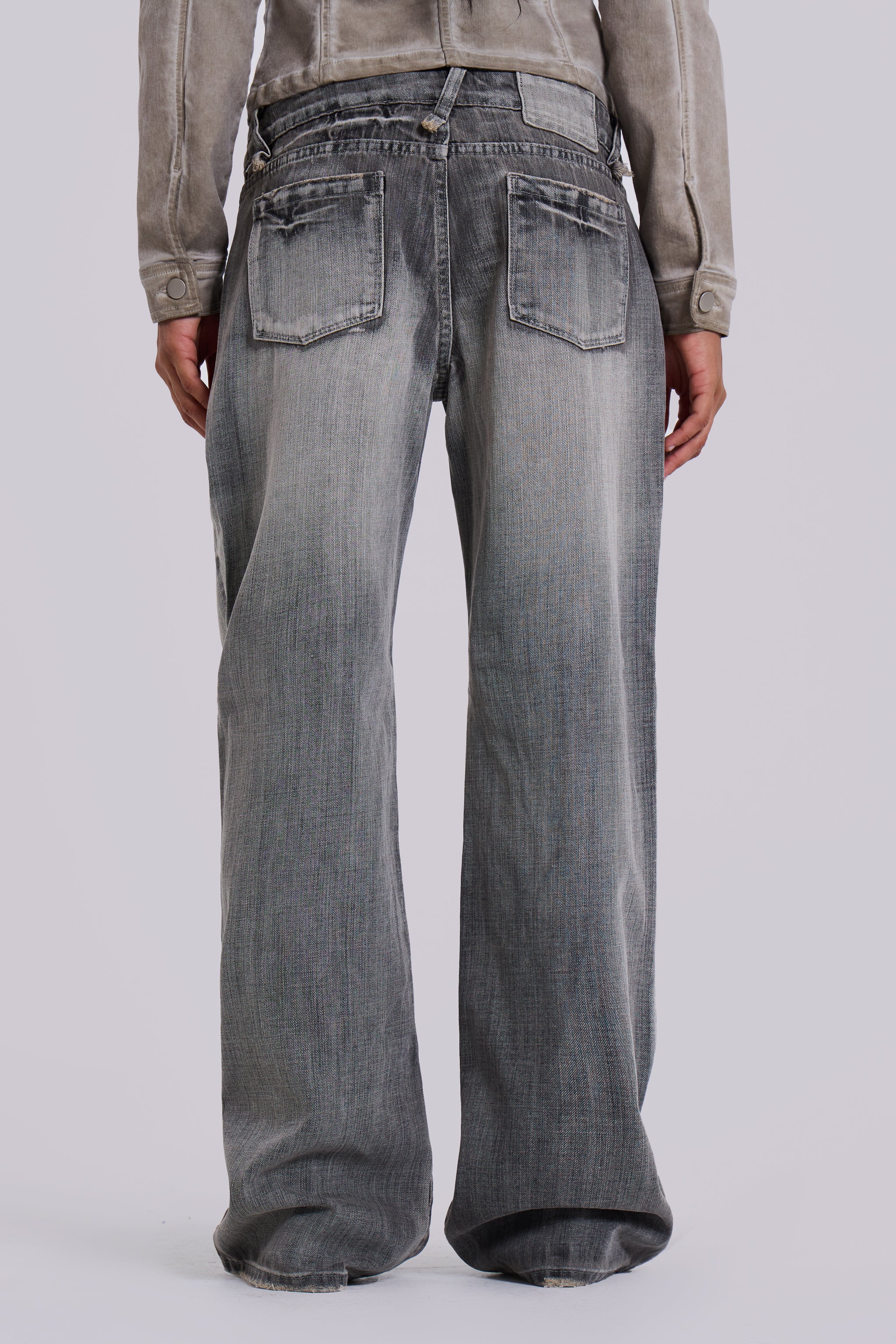 Hunter Loose Straight Leg Jeans in Grey Wash - Image 4