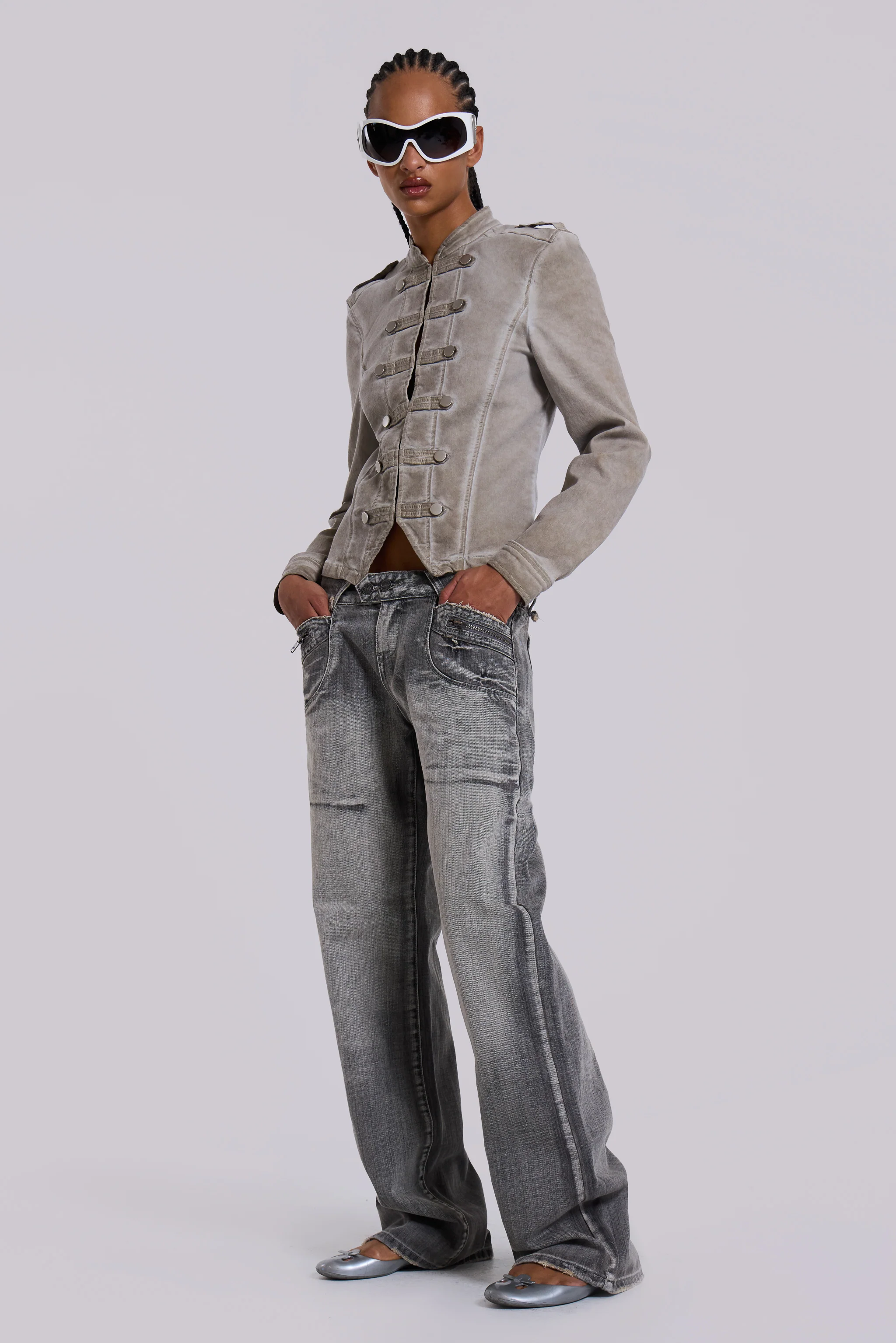 Hunter Loose Straight Leg Jeans in Grey Wash - Image 6