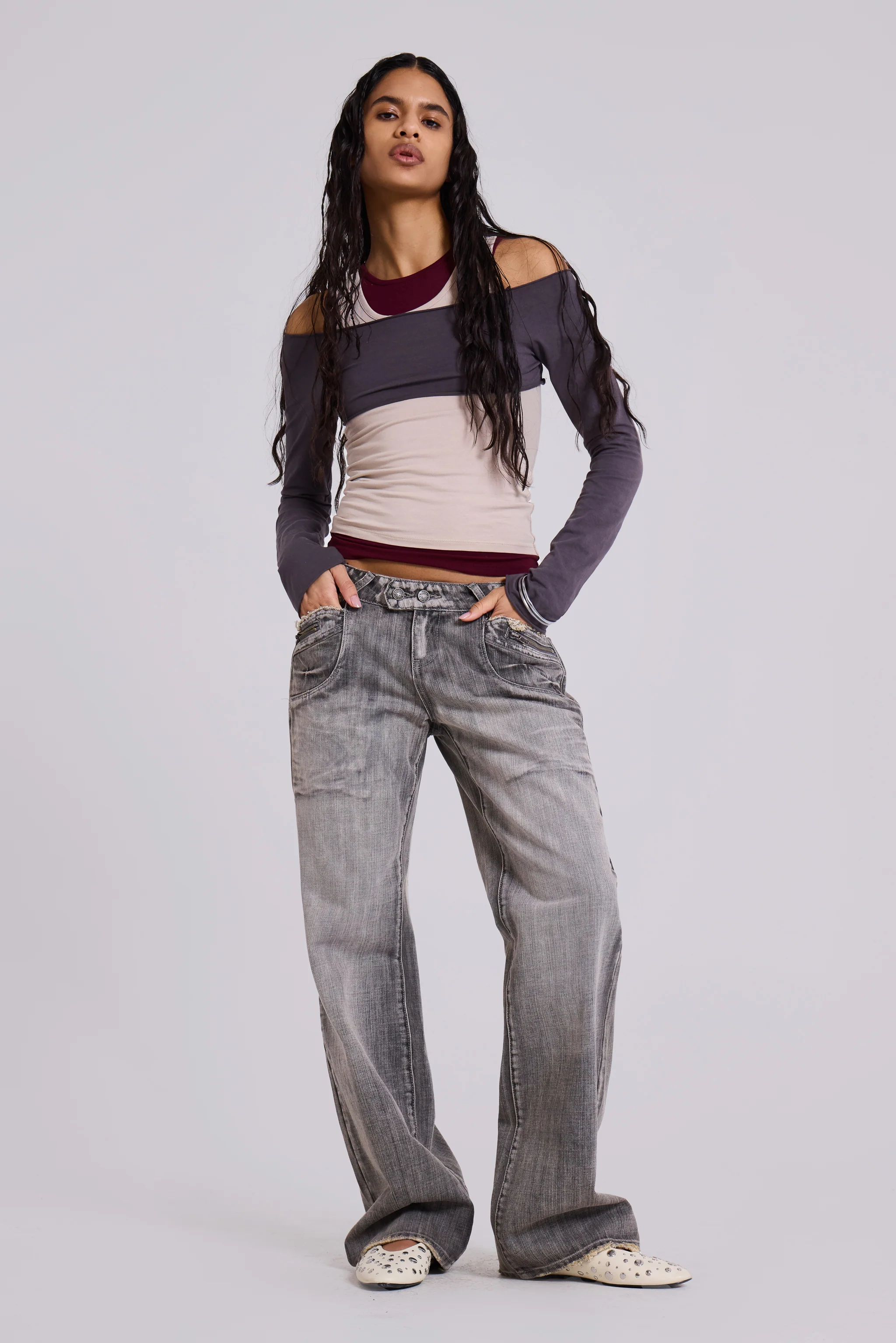 Hunter Loose Straight Leg Jeans in Grey Wash - Image 7