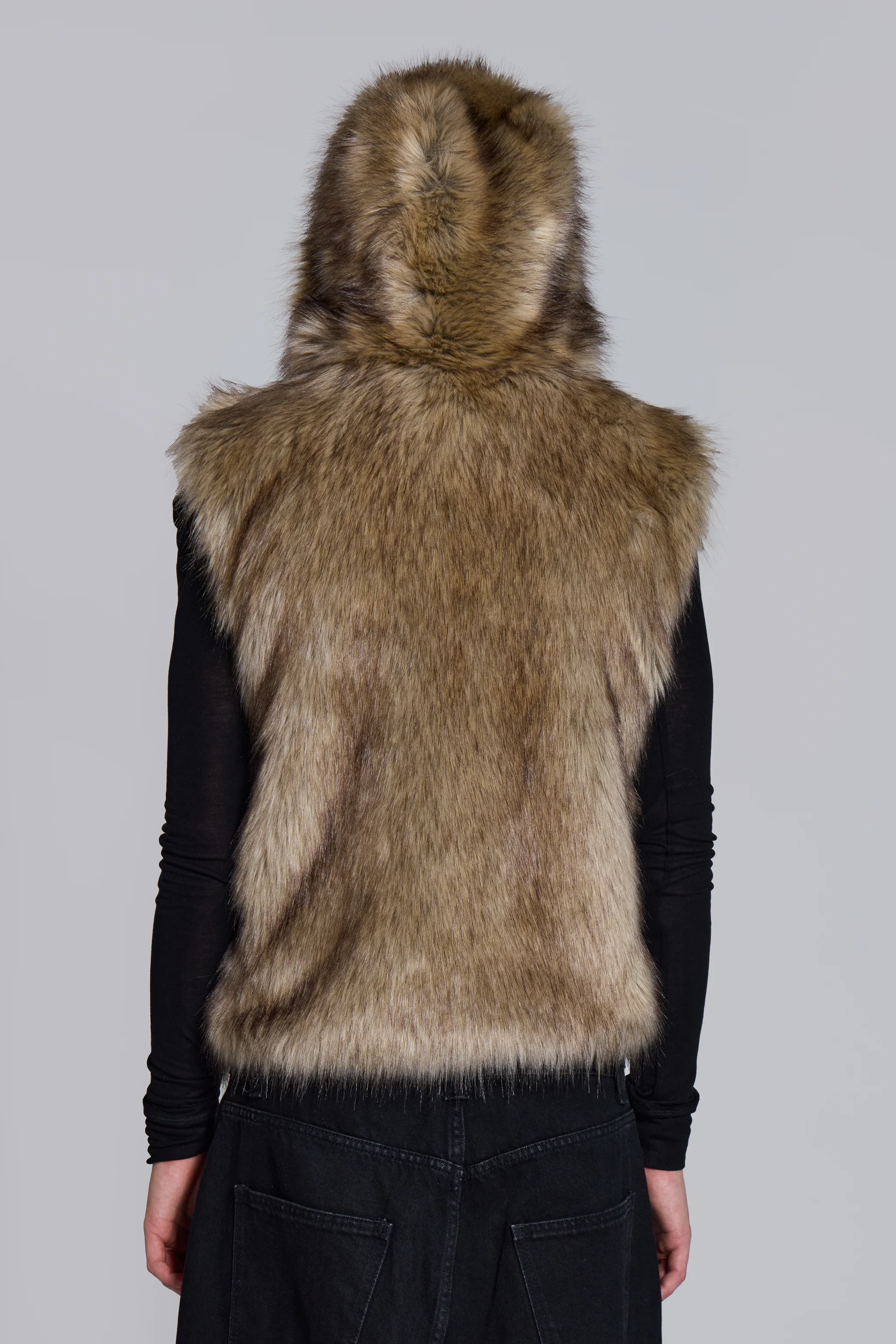 Mendoza Faux Fur Gilet - Image 11
