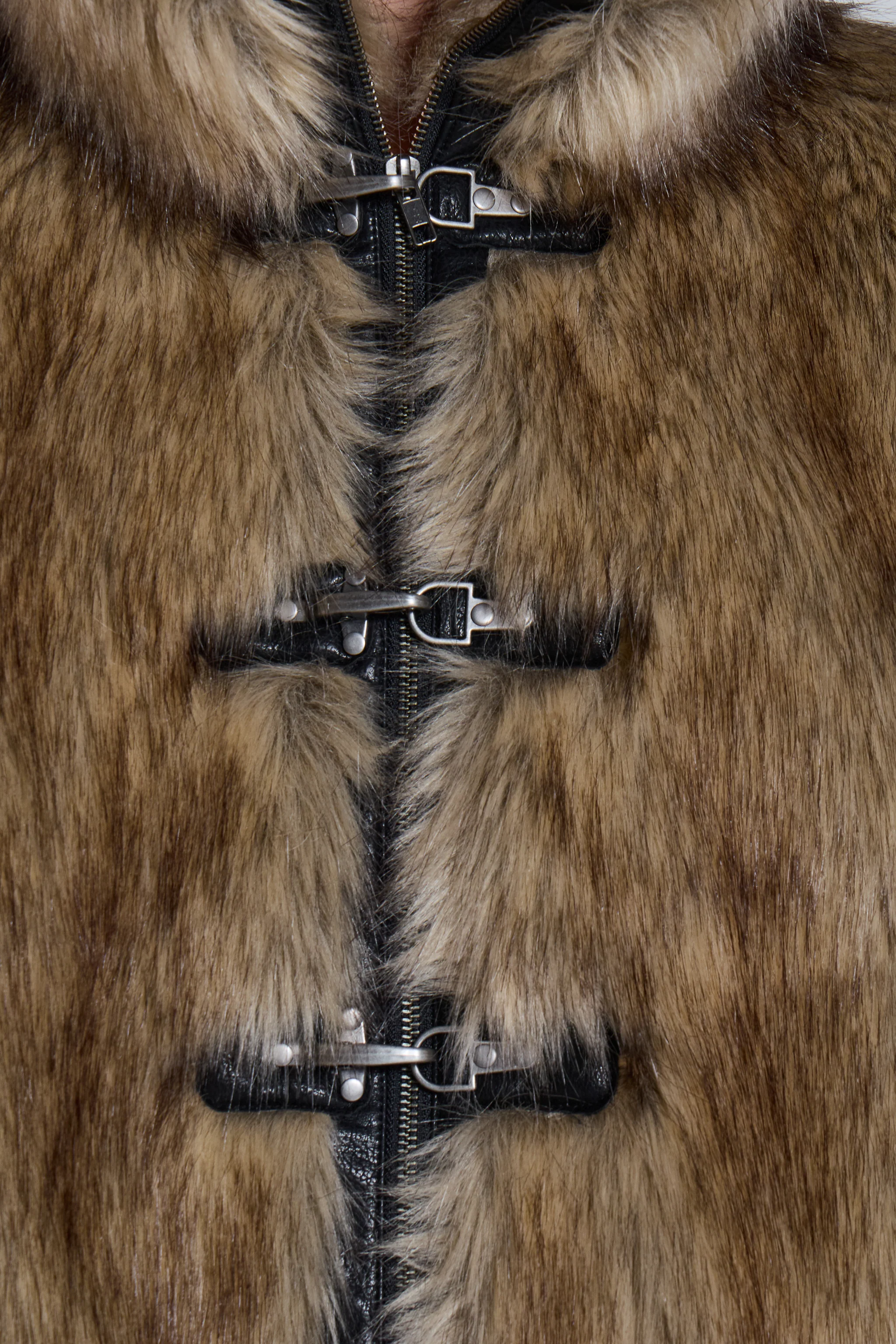 Mendoza Faux Fur Gilet - Image 13