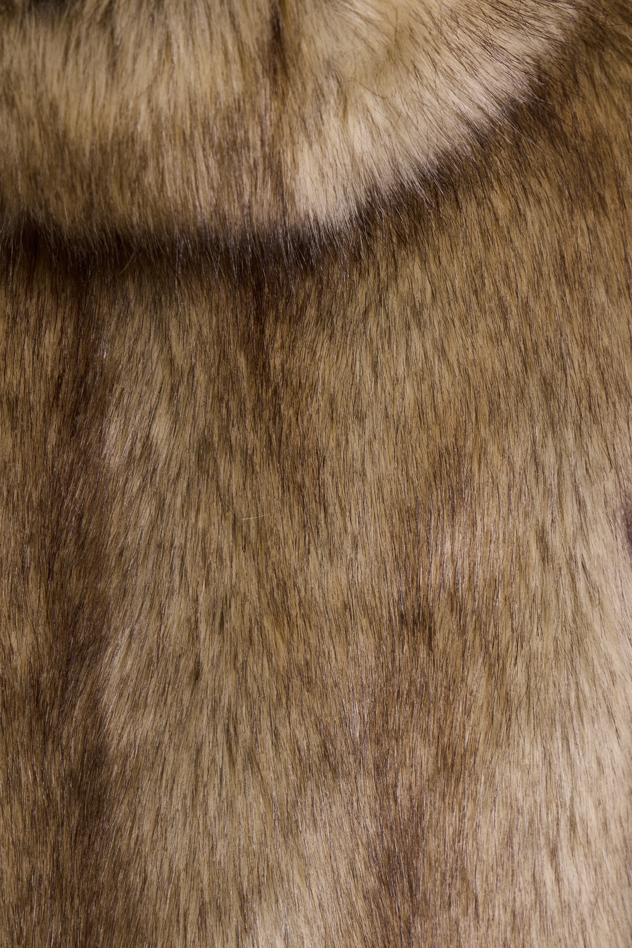Mendoza Faux Fur Gilet - Image 18