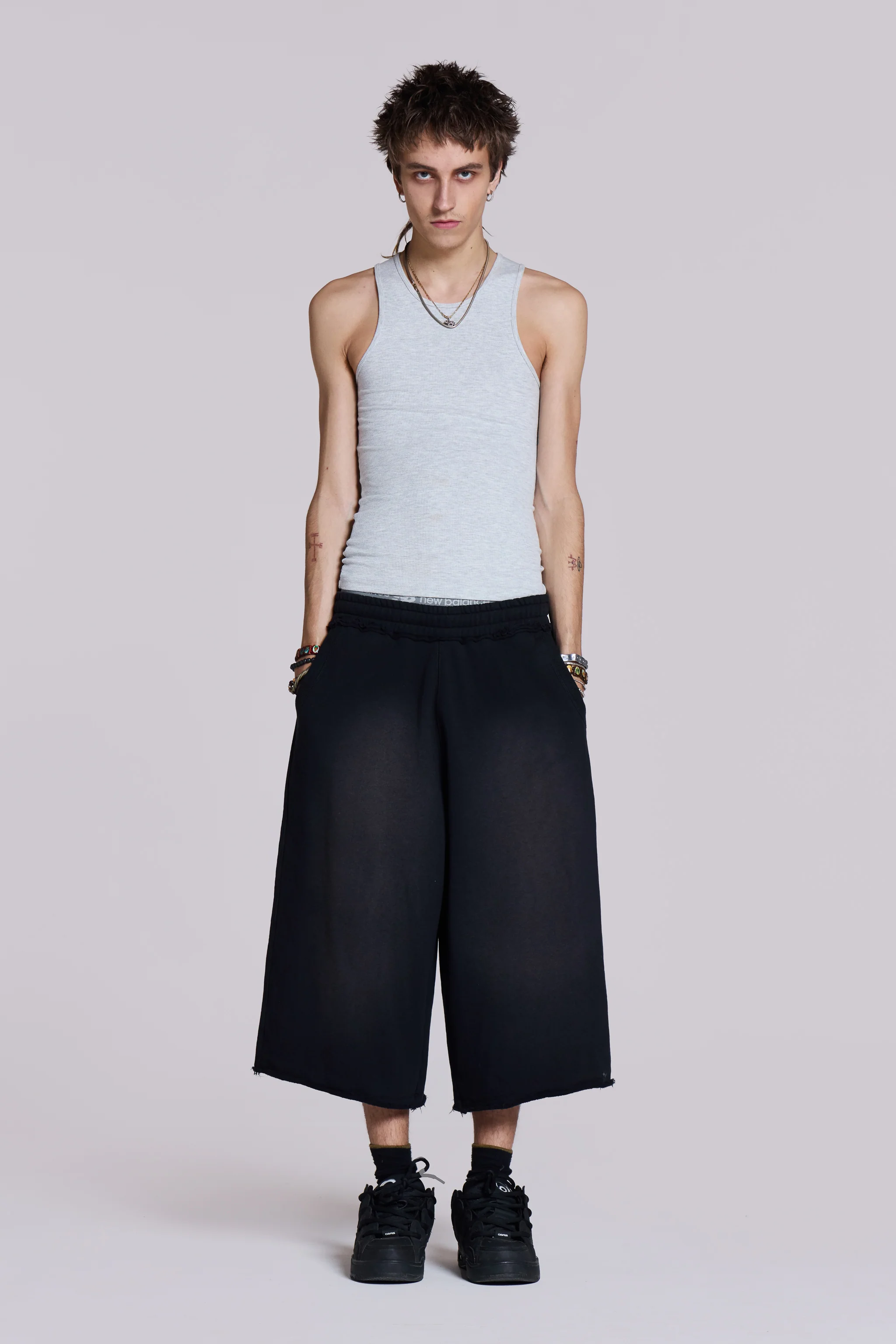 Monster 3/4 Washed Black Shorts - Image 3