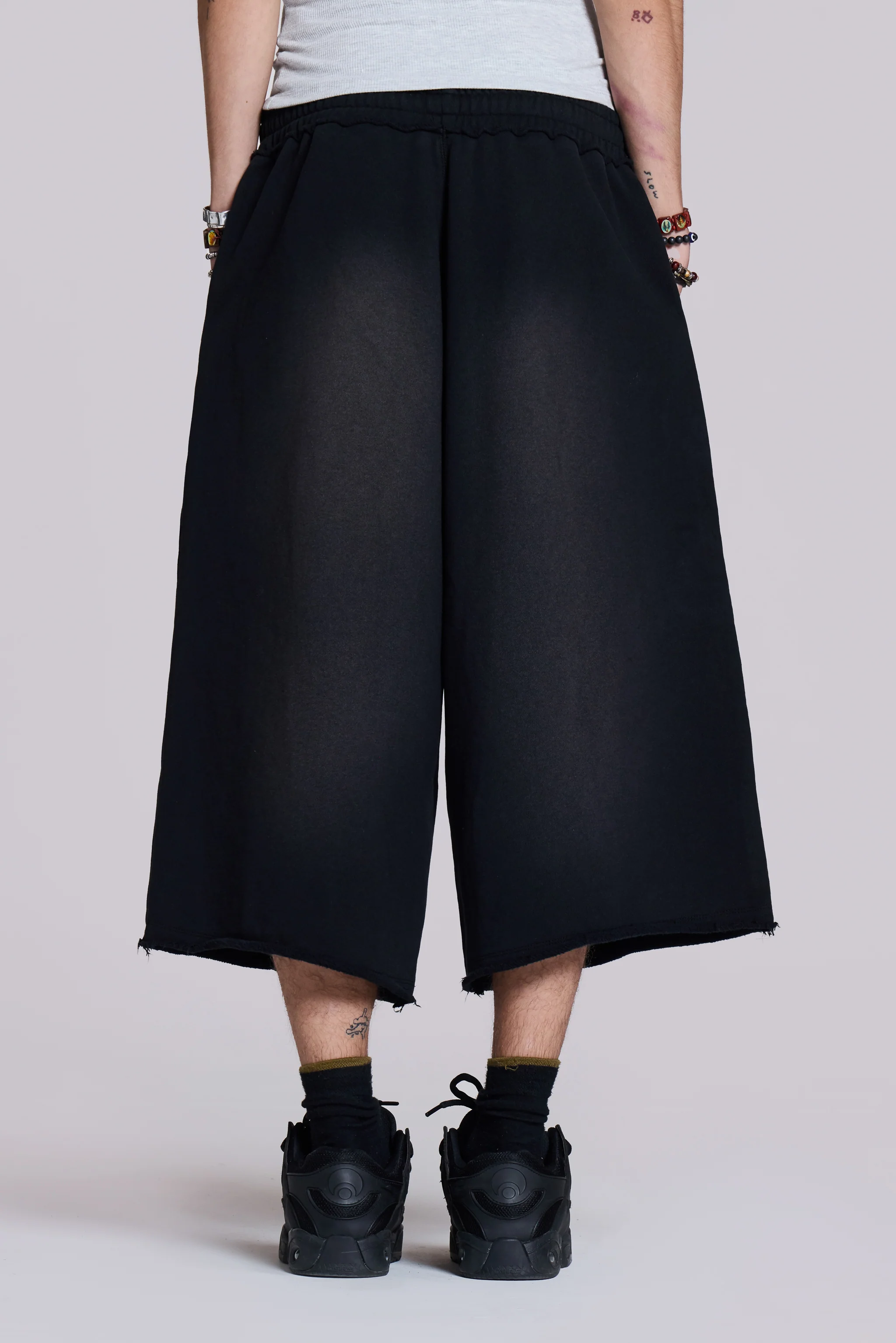 Monster 3/4 Washed Black Shorts - Image 4