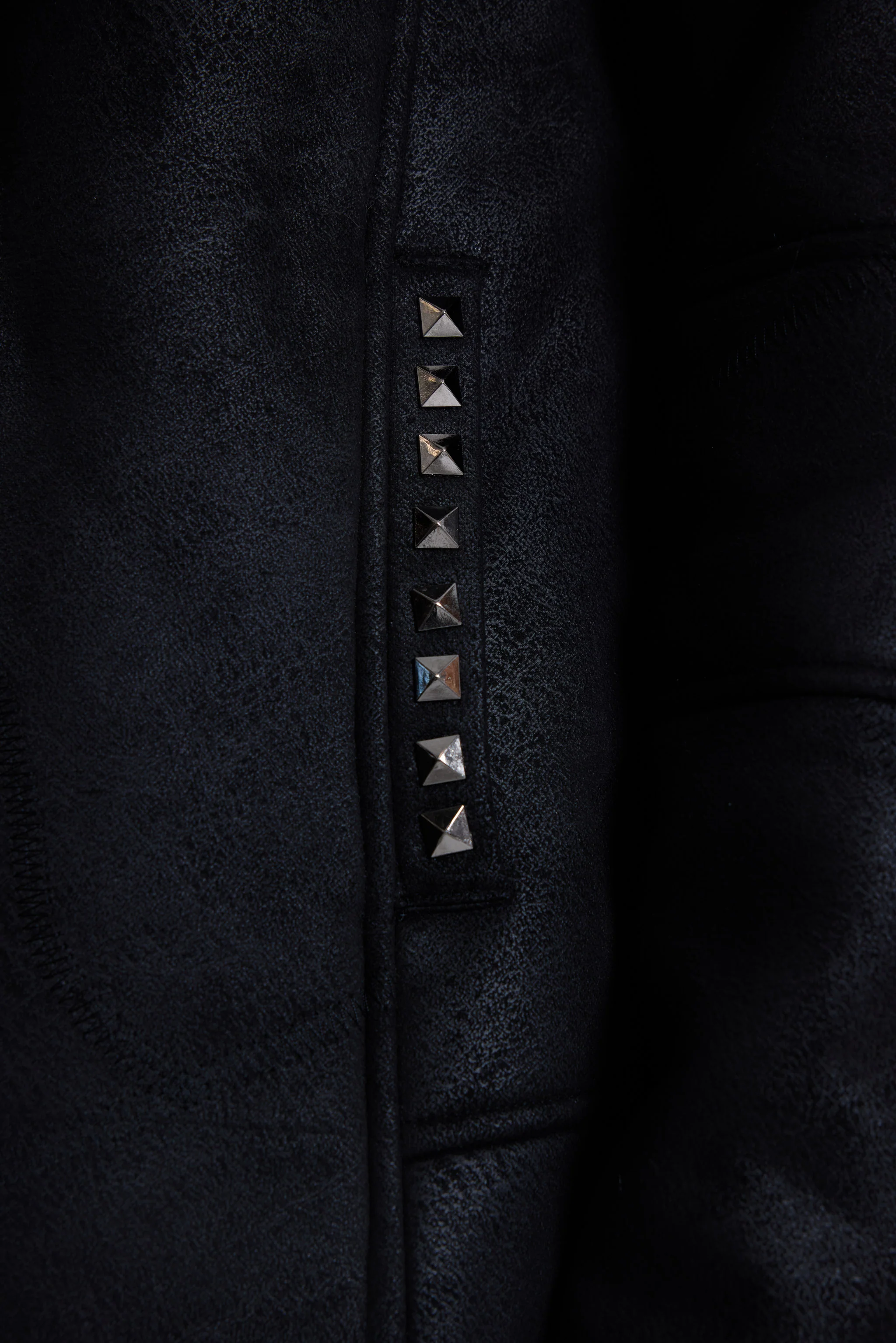 Wander Fur Jacket - Image 12